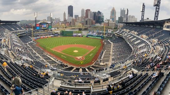 Final: Royals 9, Pirates 6 taken at PNC Park (Live coverage)